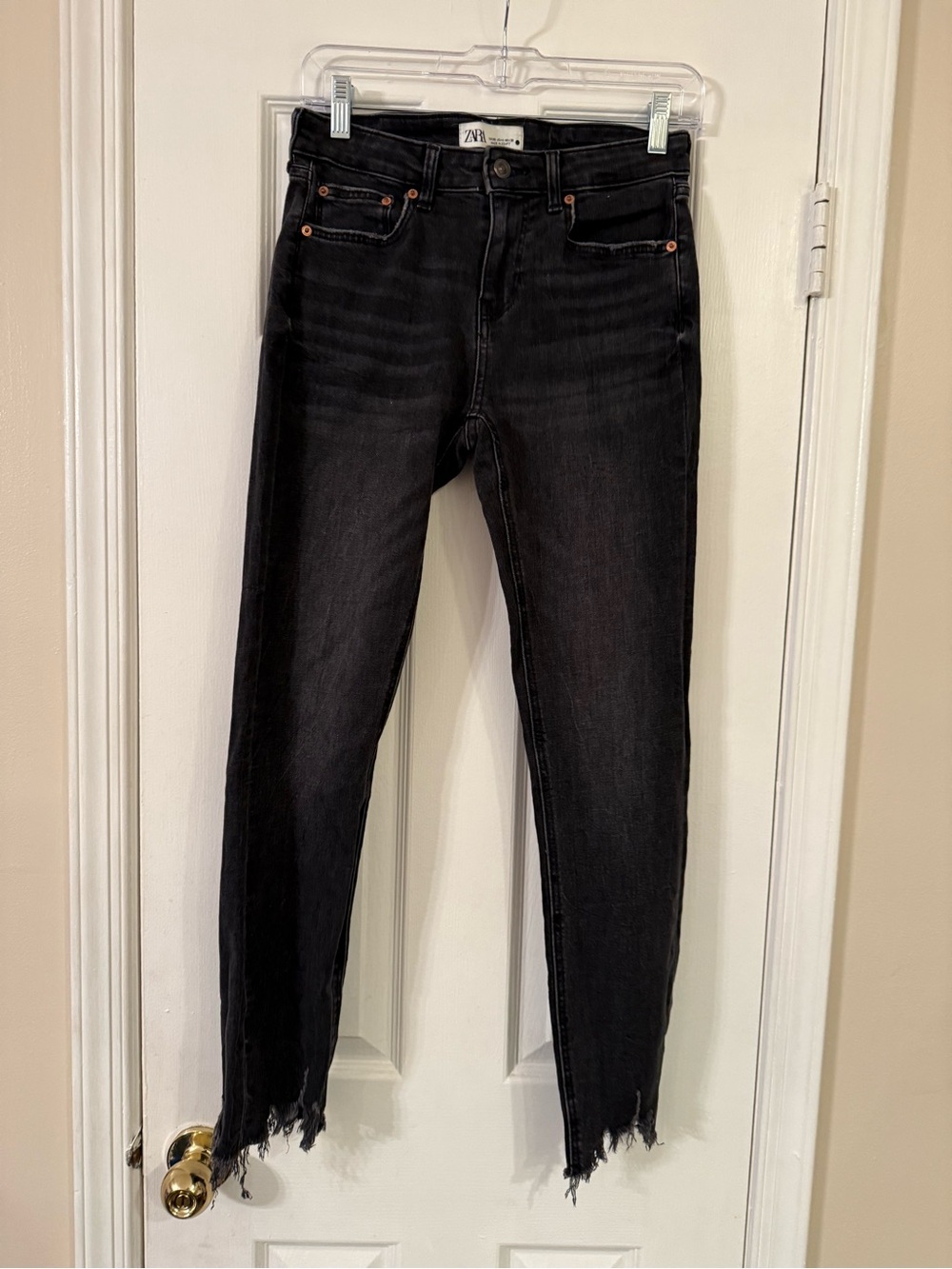 Zara Washed Black High-Rise Ankle Jeans with Frayed Hem